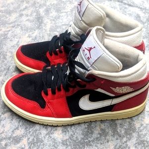 Air Jordan Retro 1 Size 9
